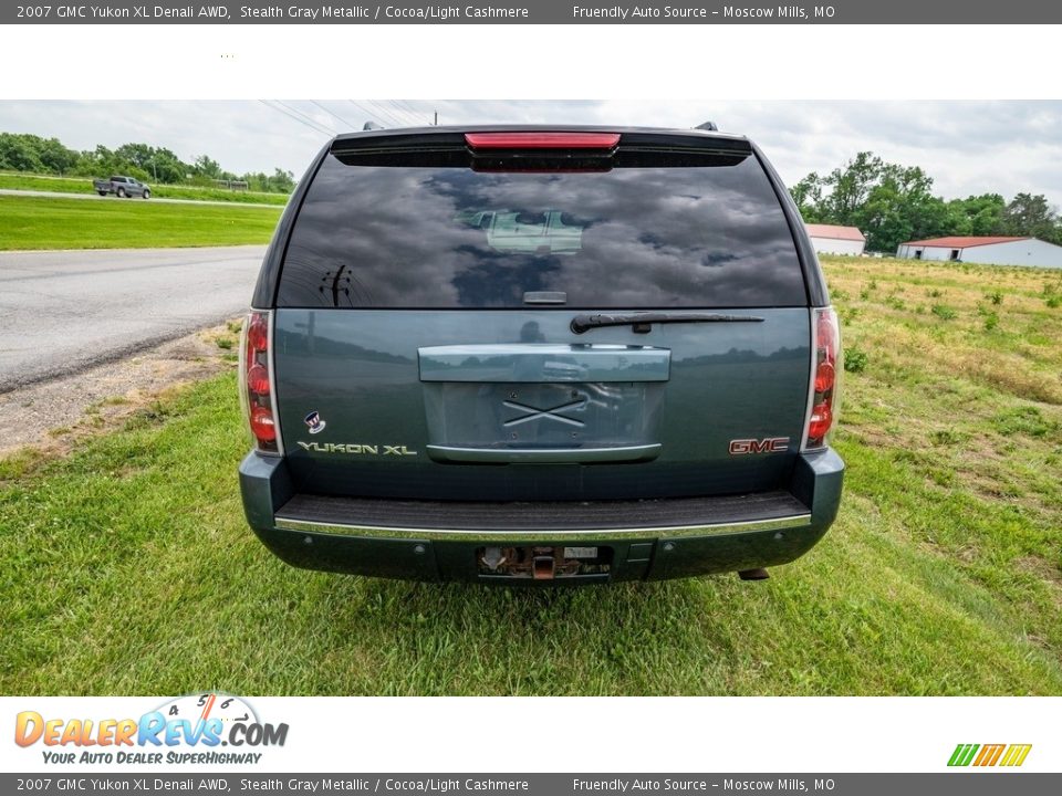 2007 GMC Yukon XL Denali AWD Stealth Gray Metallic / Cocoa/Light Cashmere Photo #5