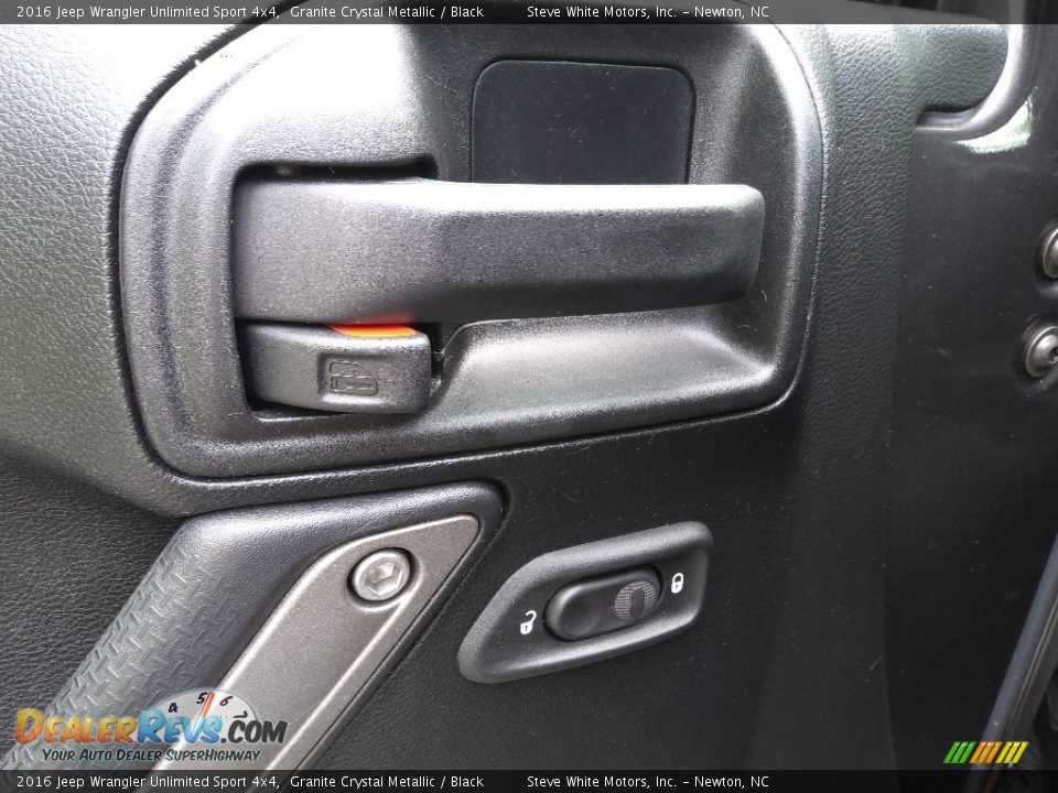 2016 Jeep Wrangler Unlimited Sport 4x4 Granite Crystal Metallic / Black Photo #11