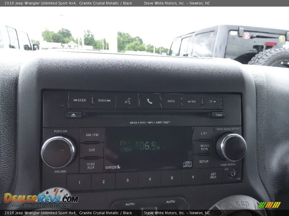 2016 Jeep Wrangler Unlimited Sport 4x4 Granite Crystal Metallic / Black Photo #21