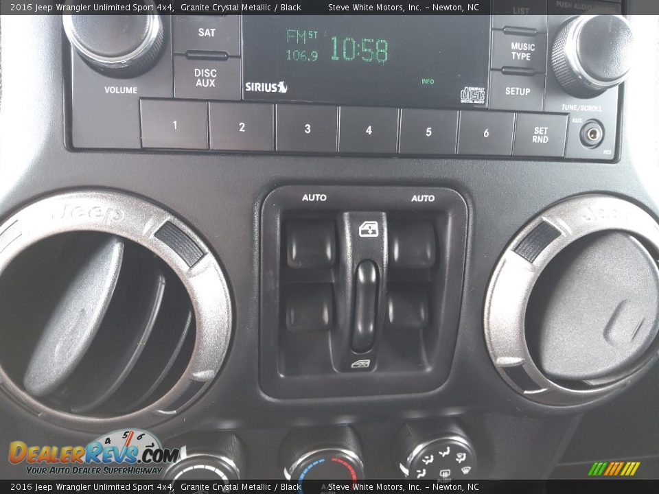2016 Jeep Wrangler Unlimited Sport 4x4 Granite Crystal Metallic / Black Photo #22