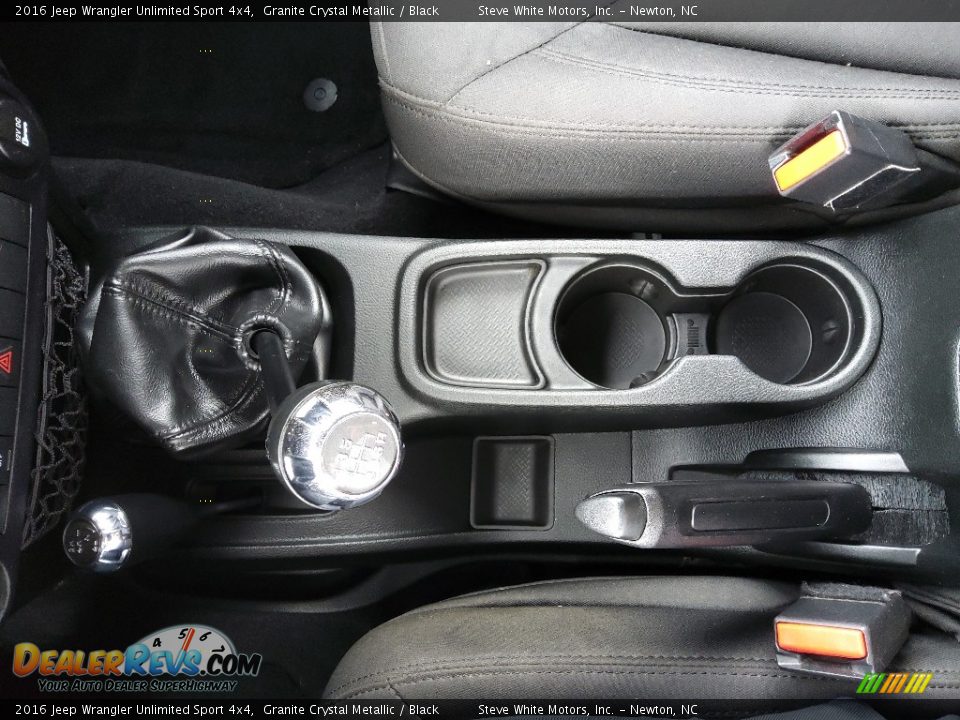 2016 Jeep Wrangler Unlimited Sport 4x4 Granite Crystal Metallic / Black Photo #24
