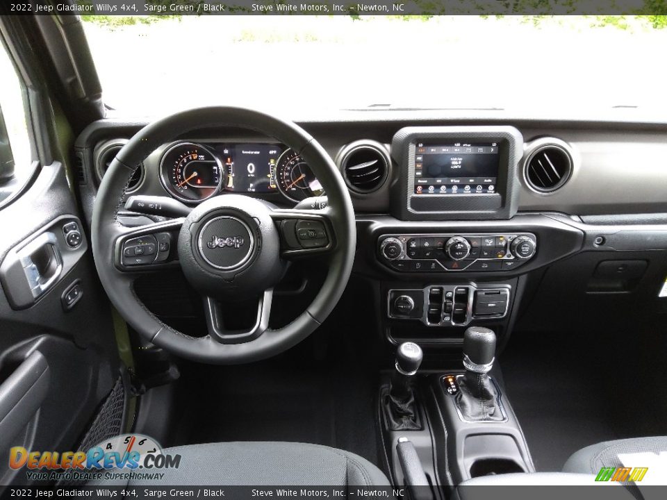 Dashboard of 2022 Jeep Gladiator Willys 4x4 Photo #16