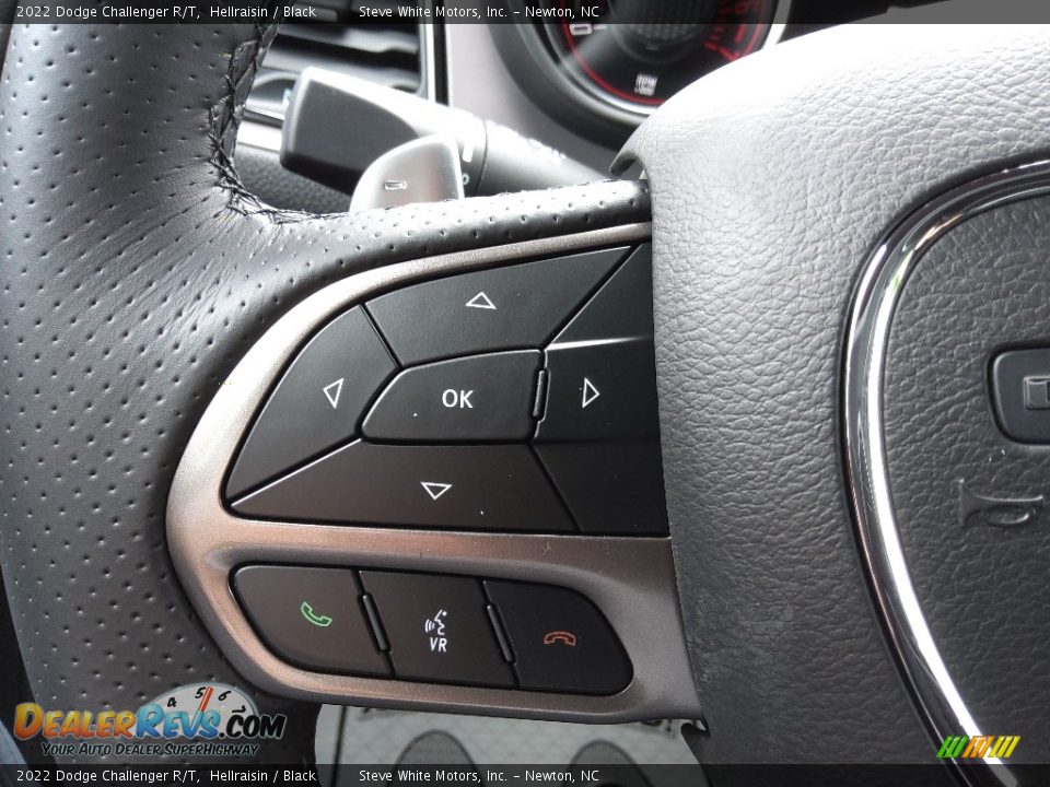 2022 Dodge Challenger R/T Steering Wheel Photo #17