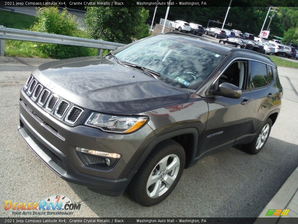 2021 Jeep Compass Latitude 4x4 Granite Crystal Metallic / Black Photo #11