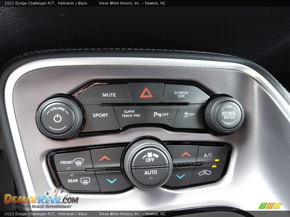 Controls of 2022 Dodge Challenger R/T Photo #25