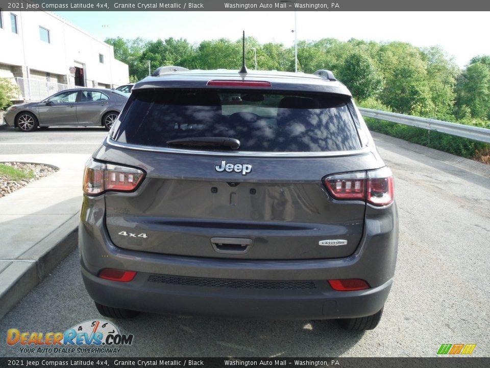 2021 Jeep Compass Latitude 4x4 Granite Crystal Metallic / Black Photo #13