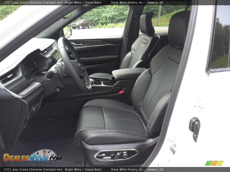 Front Seat of 2022 Jeep Grand Cherokee Overland 4x4 Photo #10