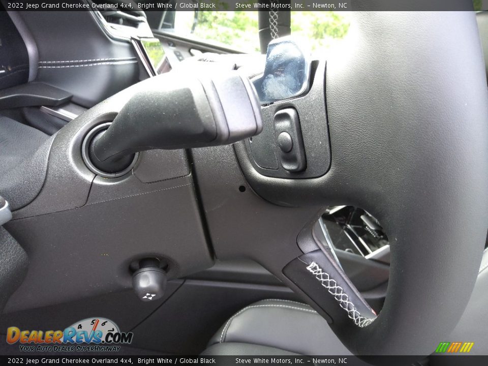 2022 Jeep Grand Cherokee Overland 4x4 Steering Wheel Photo #12