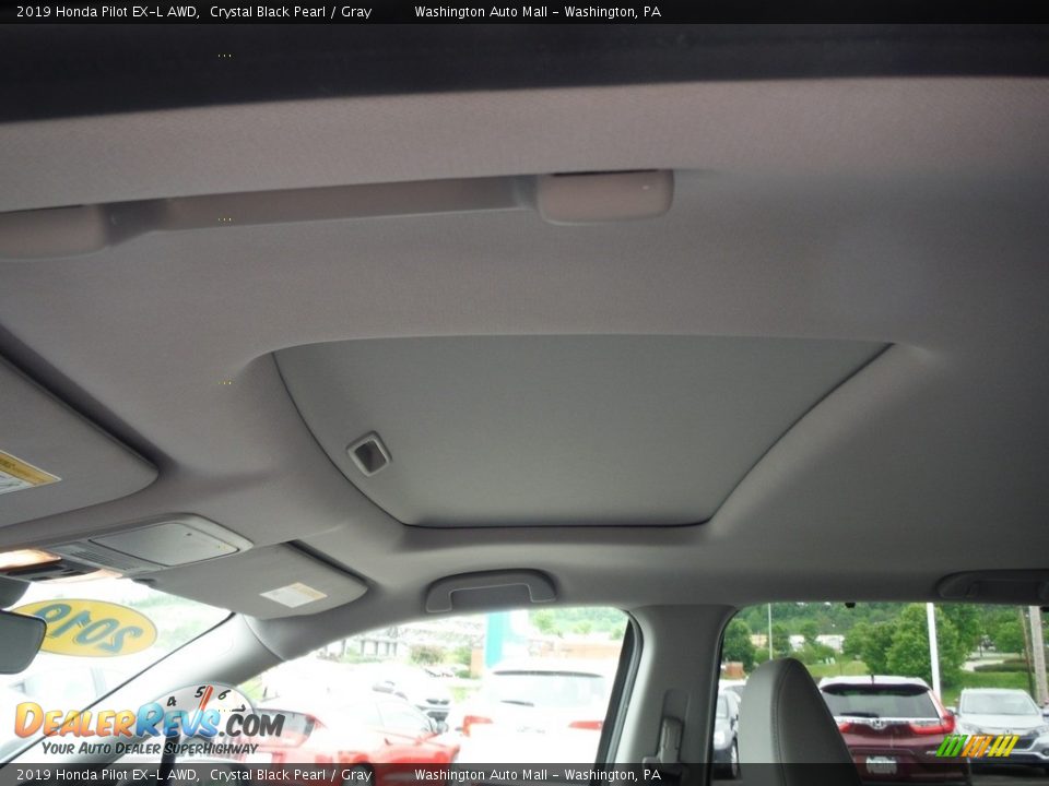 2019 Honda Pilot EX-L AWD Crystal Black Pearl / Gray Photo #10