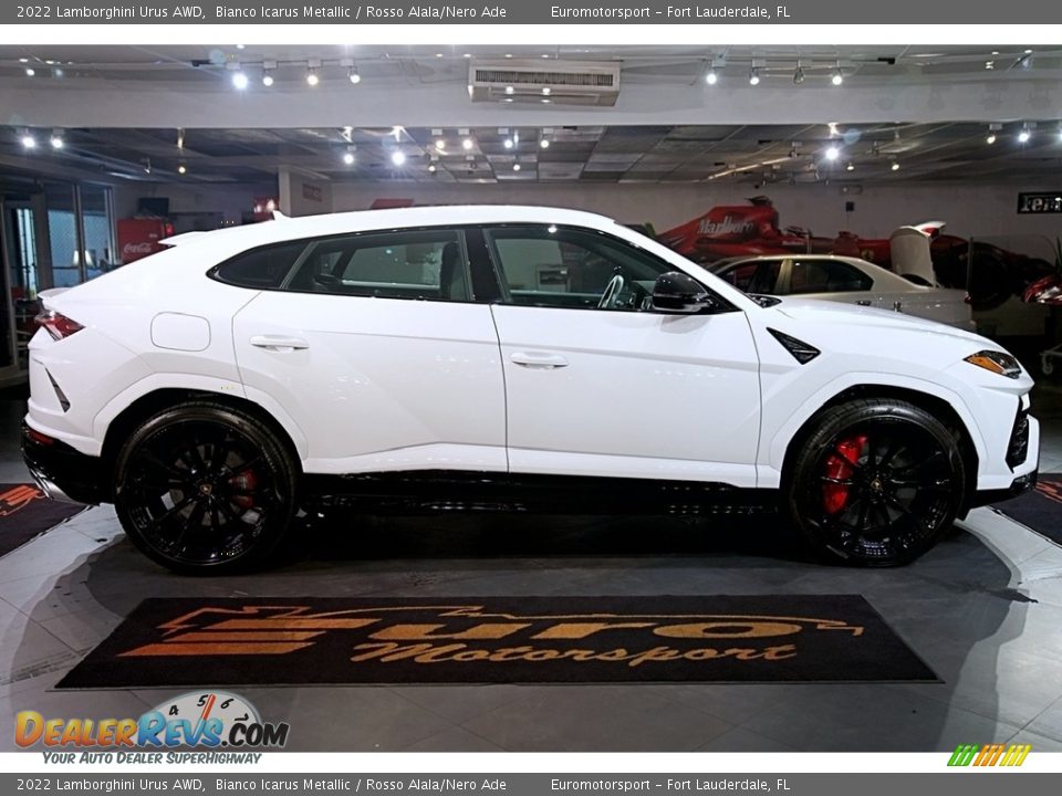 Bianco Icarus Metallic 2022 Lamborghini Urus AWD Photo #17