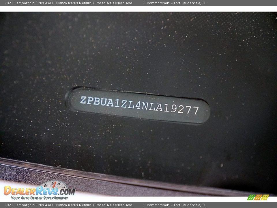 2022 Lamborghini Urus AWD Bianco Icarus Metallic / Rosso Alala/Nero Ade Photo #37