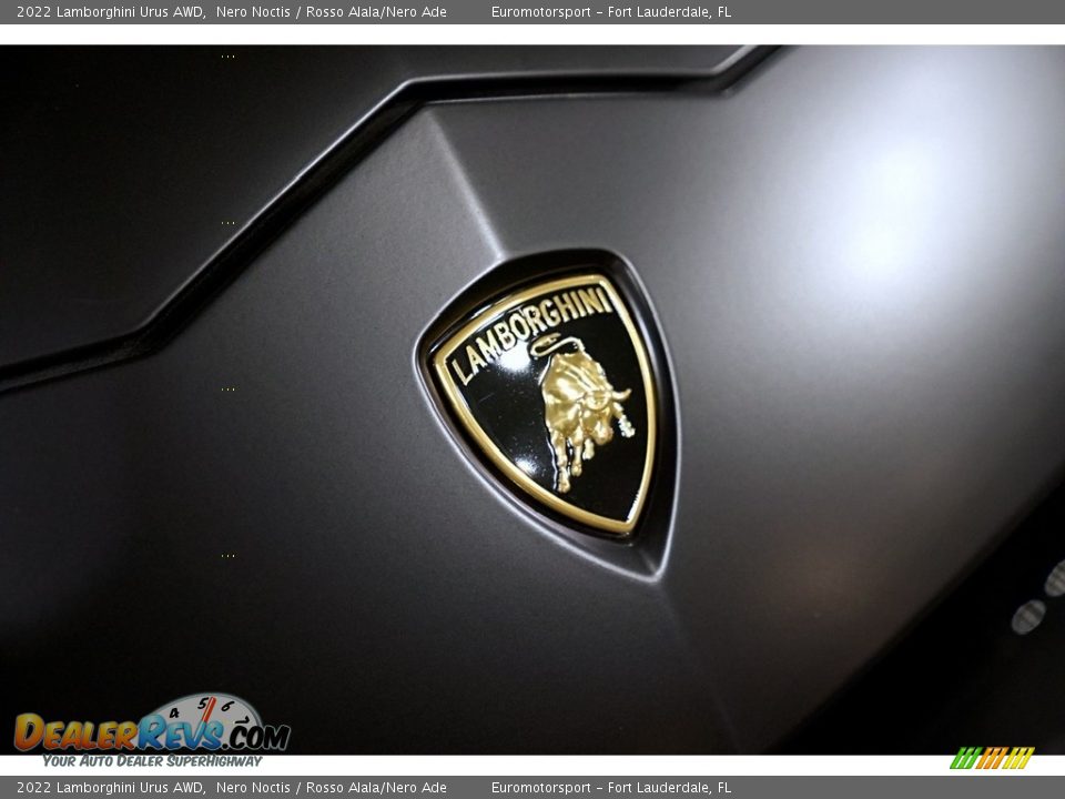 2022 Lamborghini Urus AWD Logo Photo #21