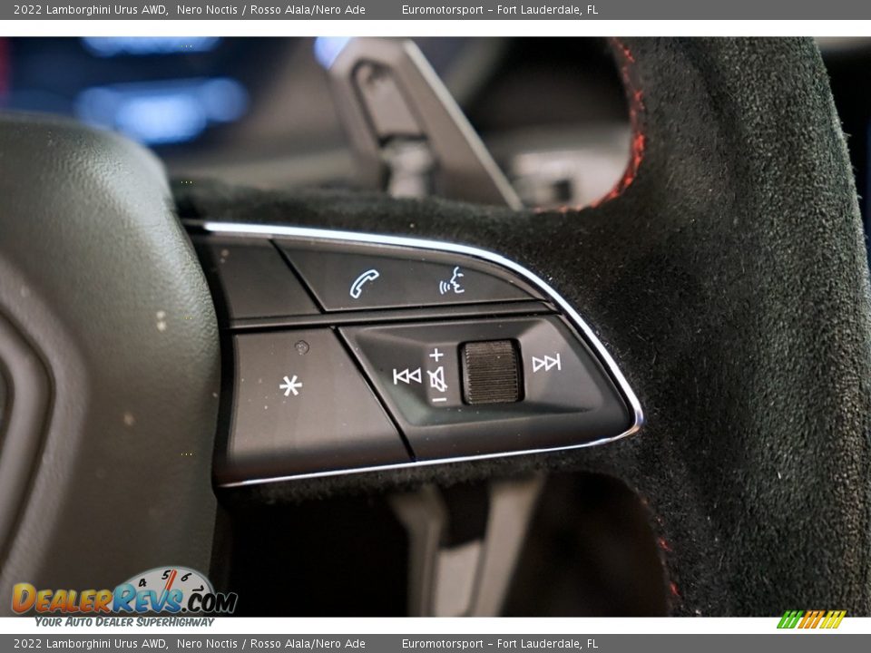 2022 Lamborghini Urus AWD Steering Wheel Photo #29