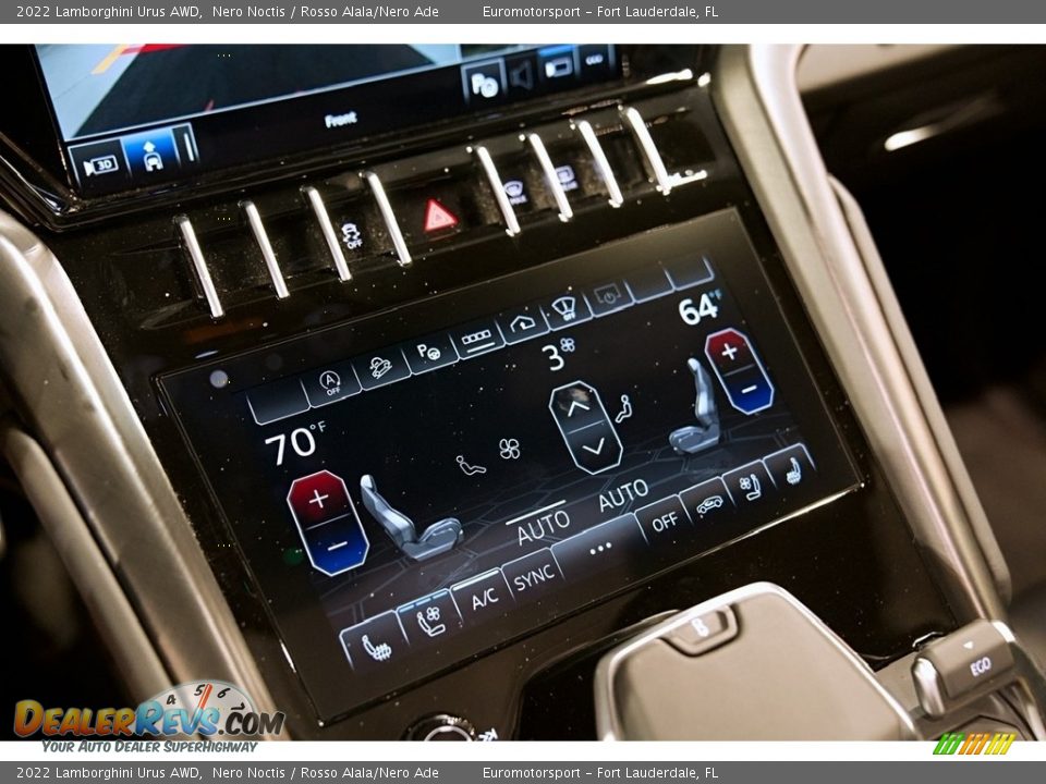 Controls of 2022 Lamborghini Urus AWD Photo #33