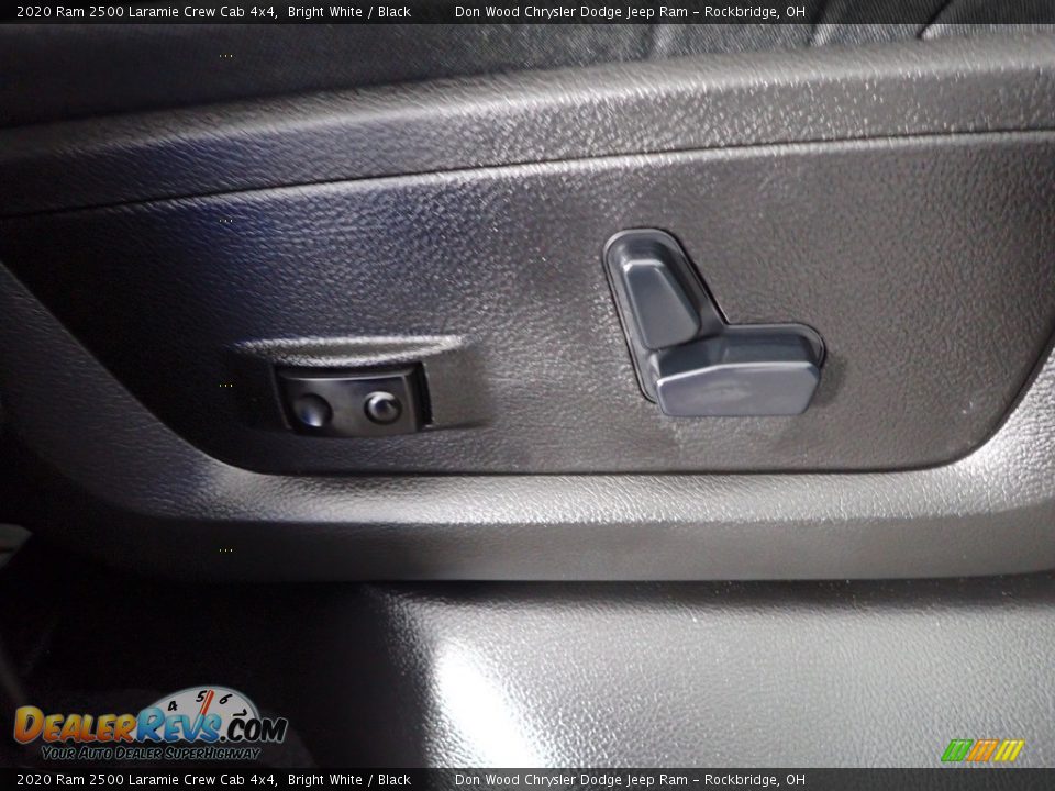 2020 Ram 2500 Laramie Crew Cab 4x4 Bright White / Black Photo #32