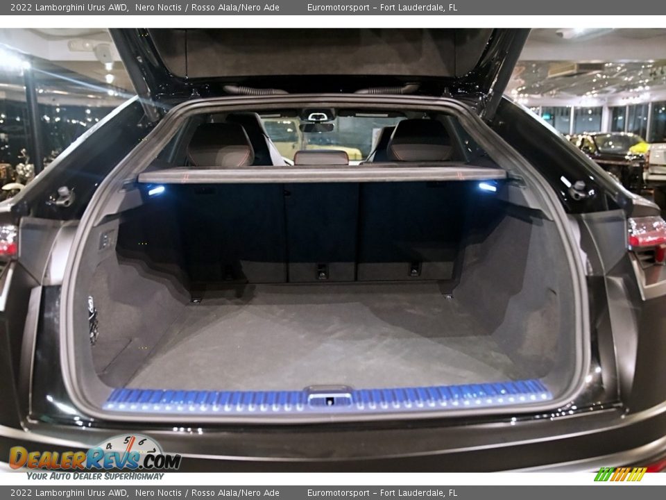 2022 Lamborghini Urus AWD Trunk Photo #45