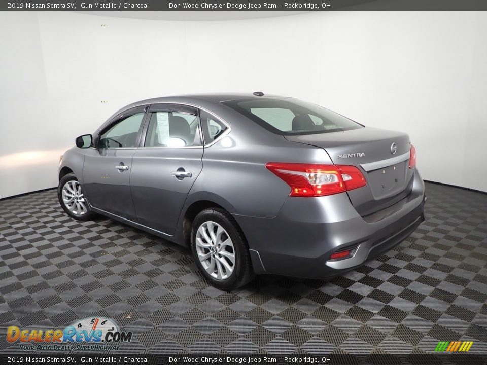 2019 Nissan Sentra SV Gun Metallic / Charcoal Photo #7