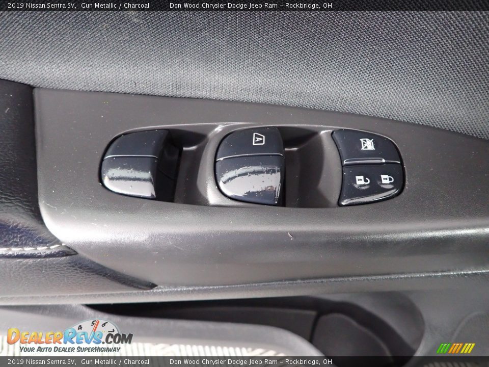 2019 Nissan Sentra SV Gun Metallic / Charcoal Photo #12