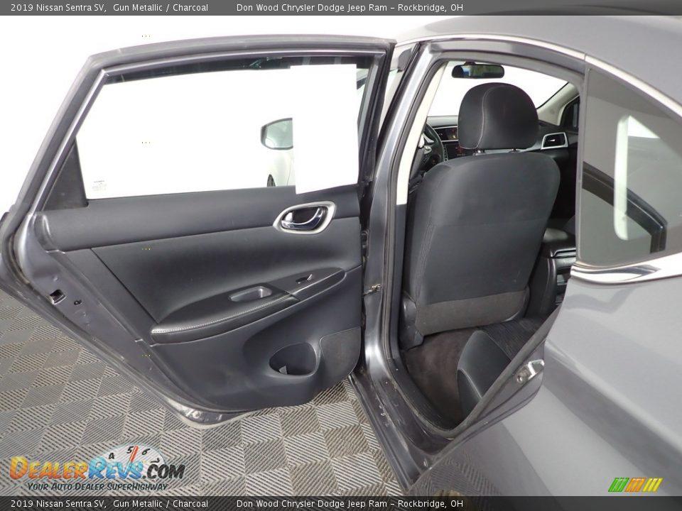 2019 Nissan Sentra SV Gun Metallic / Charcoal Photo #21