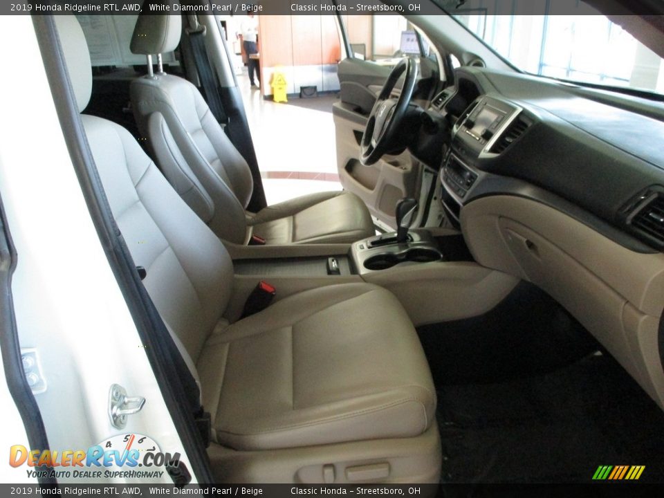 2019 Honda Ridgeline RTL AWD White Diamond Pearl / Beige Photo #16