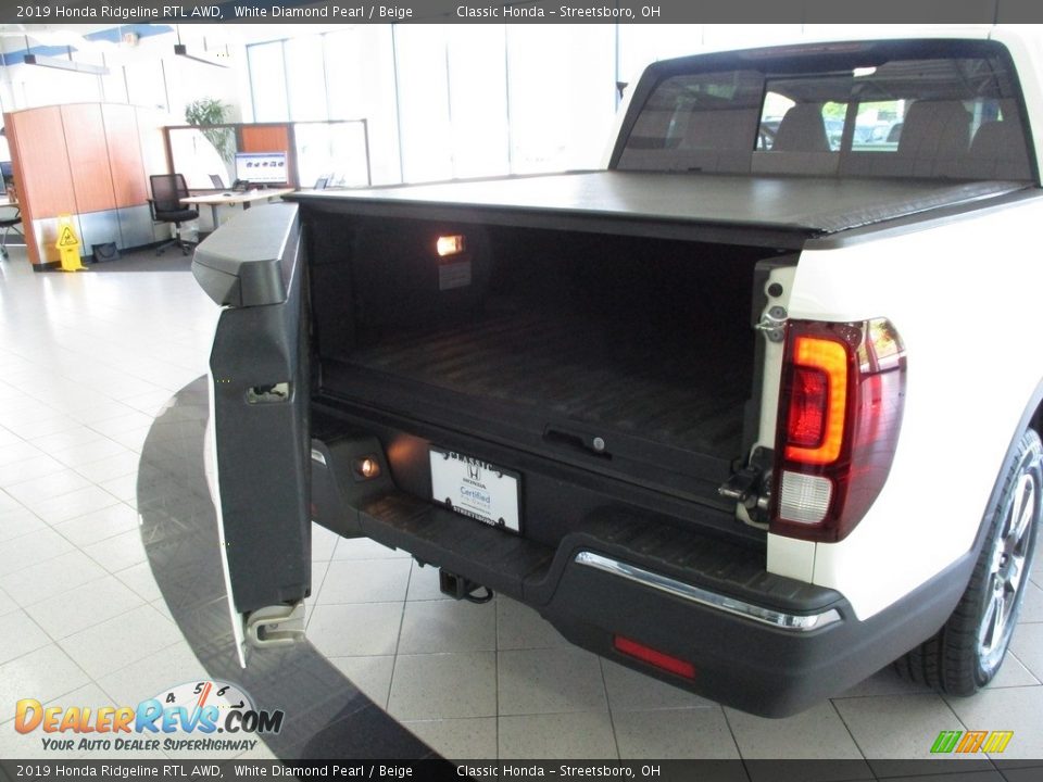 2019 Honda Ridgeline RTL AWD White Diamond Pearl / Beige Photo #23