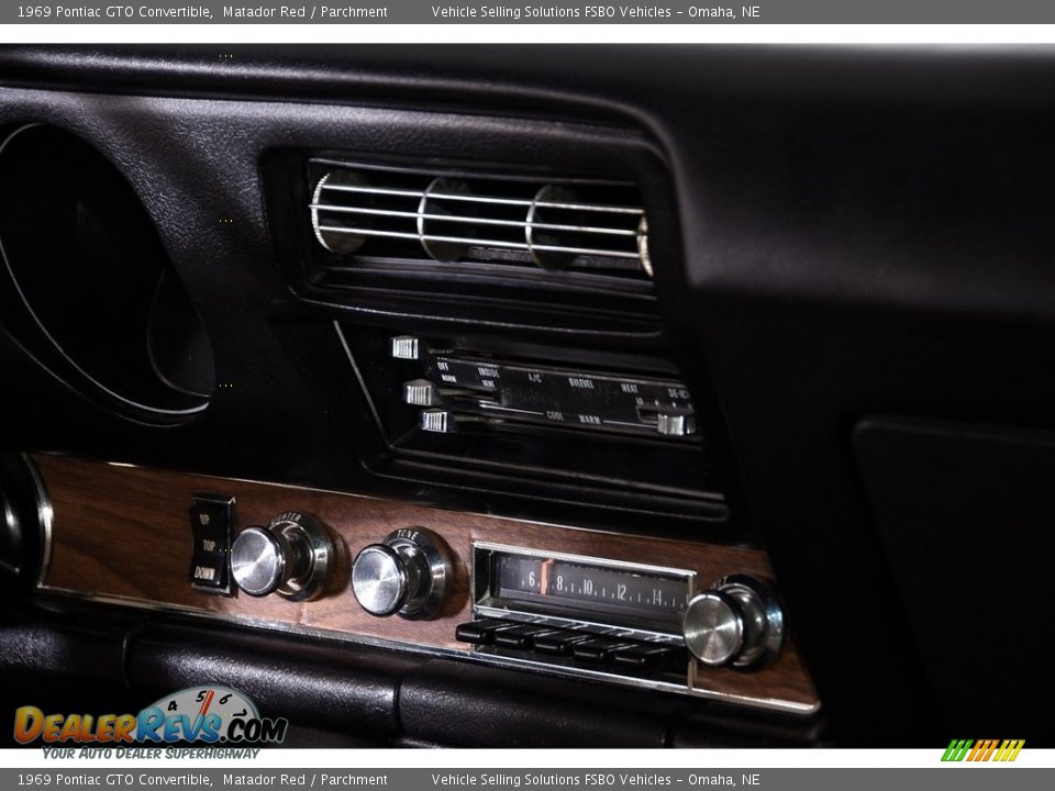 Audio System of 1969 Pontiac GTO Convertible Photo #8