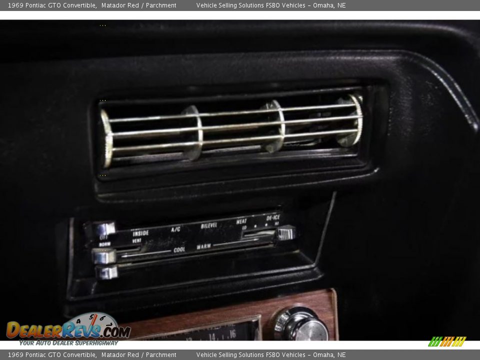 Controls of 1969 Pontiac GTO Convertible Photo #9
