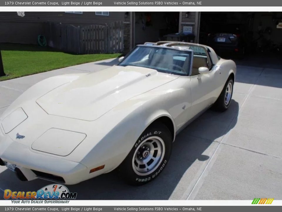 1979 Chevrolet Corvette Coupe Light Beige / Light Beige Photo #10