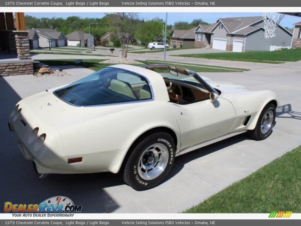 1979 Chevrolet Corvette Coupe Light Beige / Light Beige Photo #12