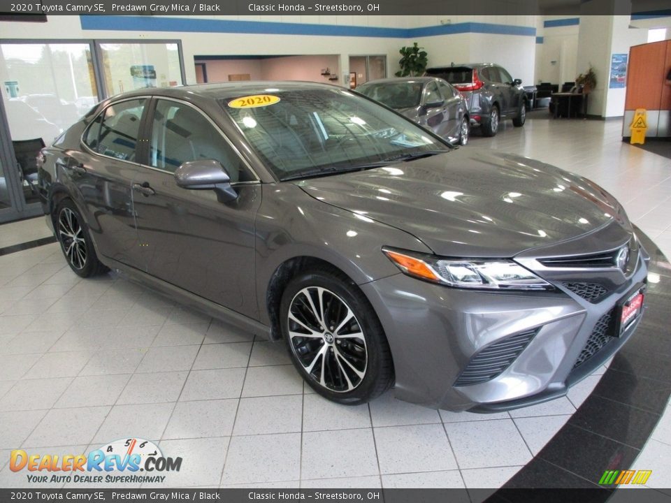 2020 Toyota Camry SE Predawn Gray Mica / Black Photo #3