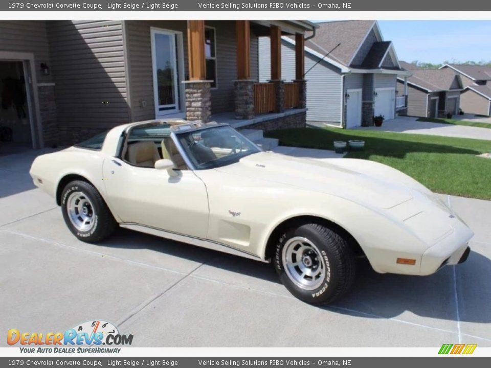 Front 3/4 View of 1979 Chevrolet Corvette Coupe Photo #19