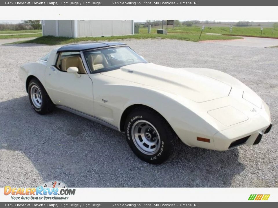 Front 3/4 View of 1979 Chevrolet Corvette Coupe Photo #21