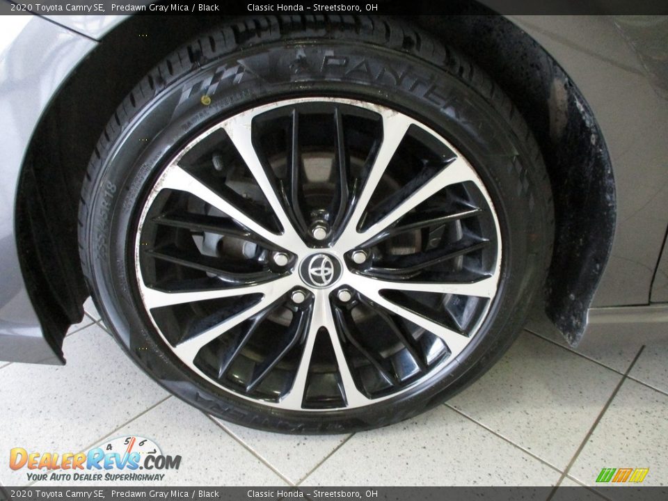 2020 Toyota Camry SE Predawn Gray Mica / Black Photo #12