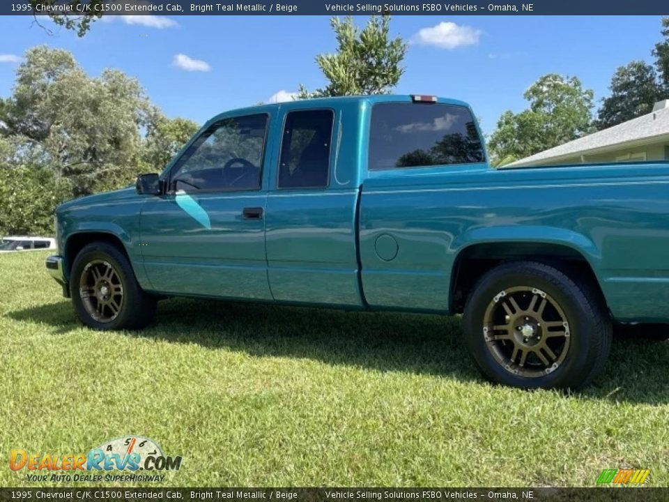 1995 Chevrolet C/K C1500 Extended Cab Bright Teal Metallic / Beige Photo #1