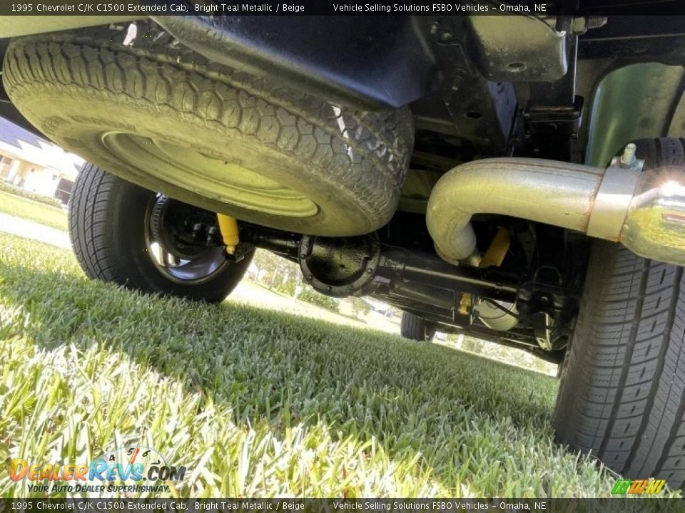 Undercarriage of 1995 Chevrolet C/K C1500 Extended Cab Photo #15