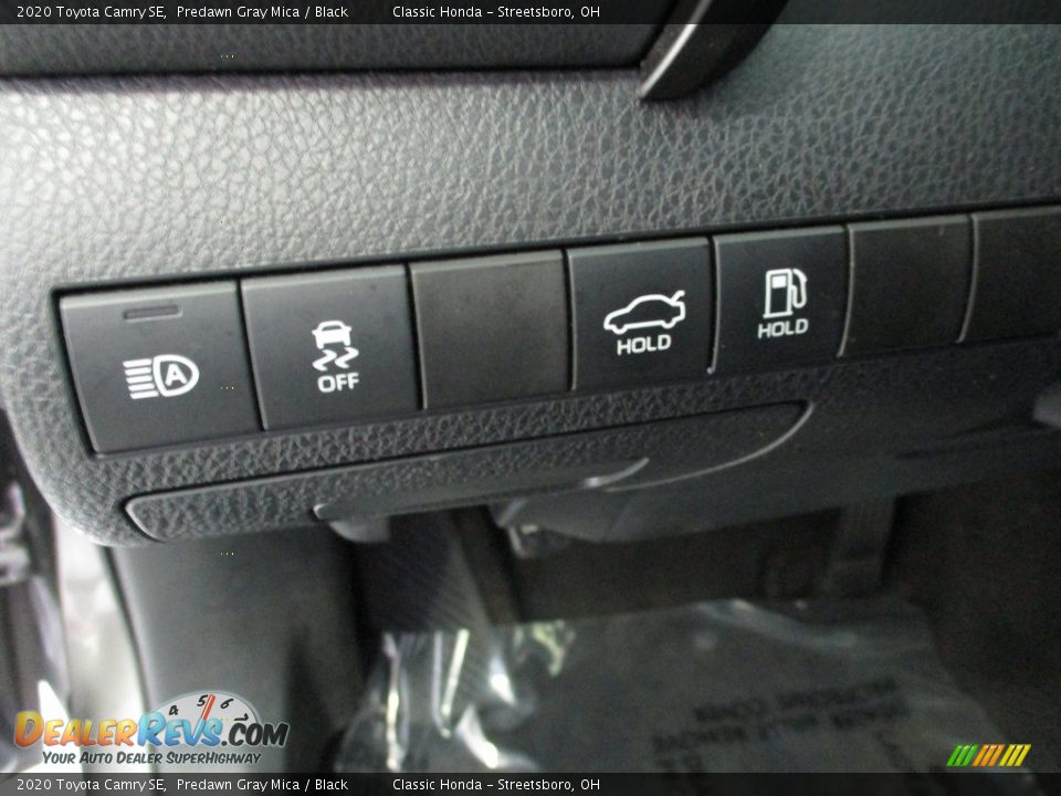 2020 Toyota Camry SE Predawn Gray Mica / Black Photo #28