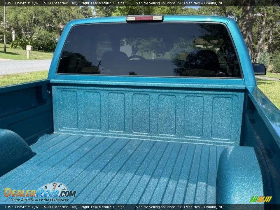 1995 Chevrolet C/K C1500 Extended Cab Bright Teal Metallic / Beige Photo #19