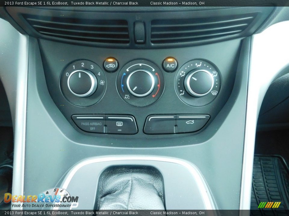 2013 Ford Escape SE 1.6L EcoBoost Tuxedo Black Metallic / Charcoal Black Photo #11
