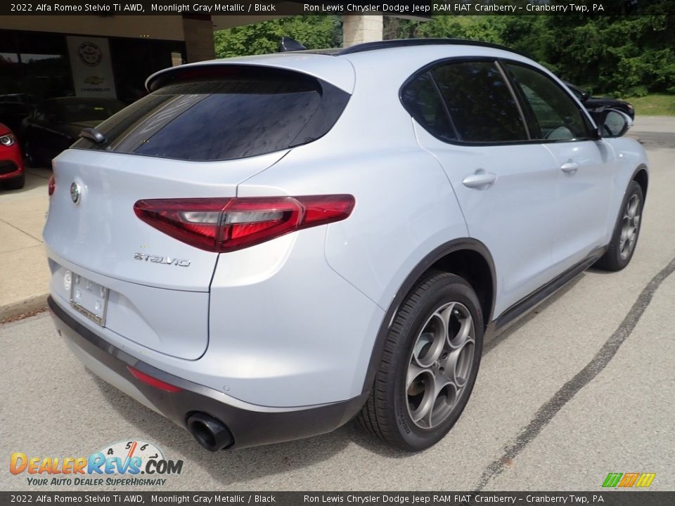 2022 Alfa Romeo Stelvio Ti AWD Moonlight Gray Metallic / Black Photo #2