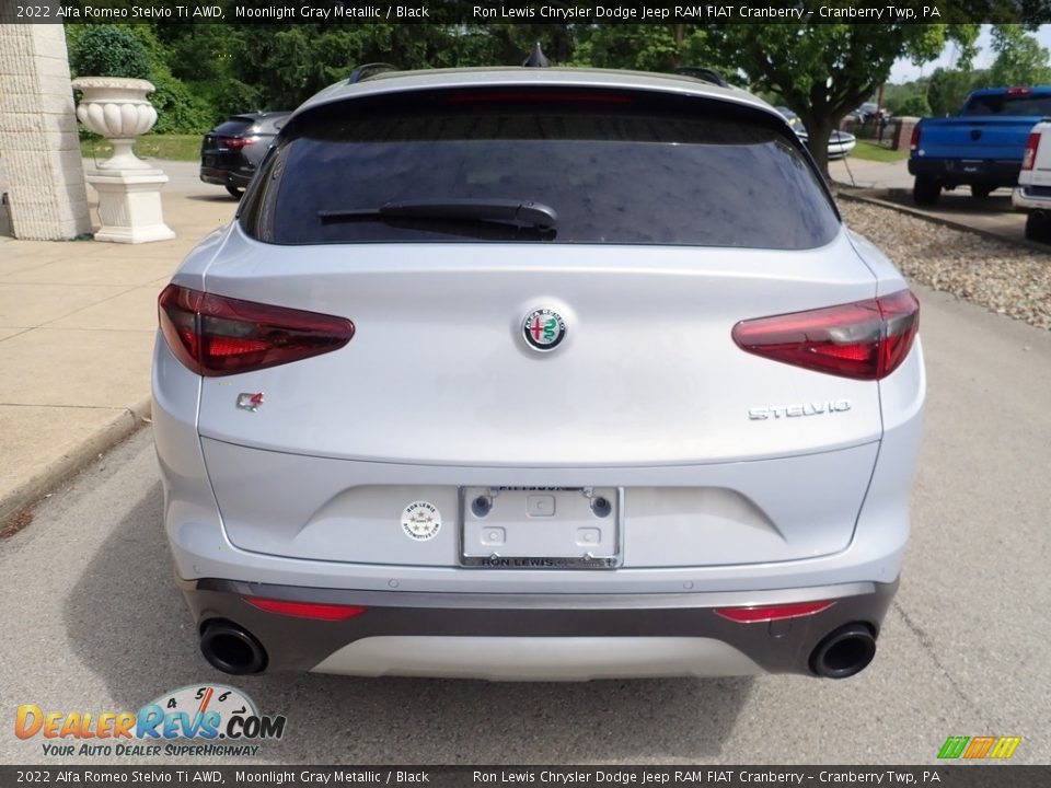 2022 Alfa Romeo Stelvio Ti AWD Moonlight Gray Metallic / Black Photo #3