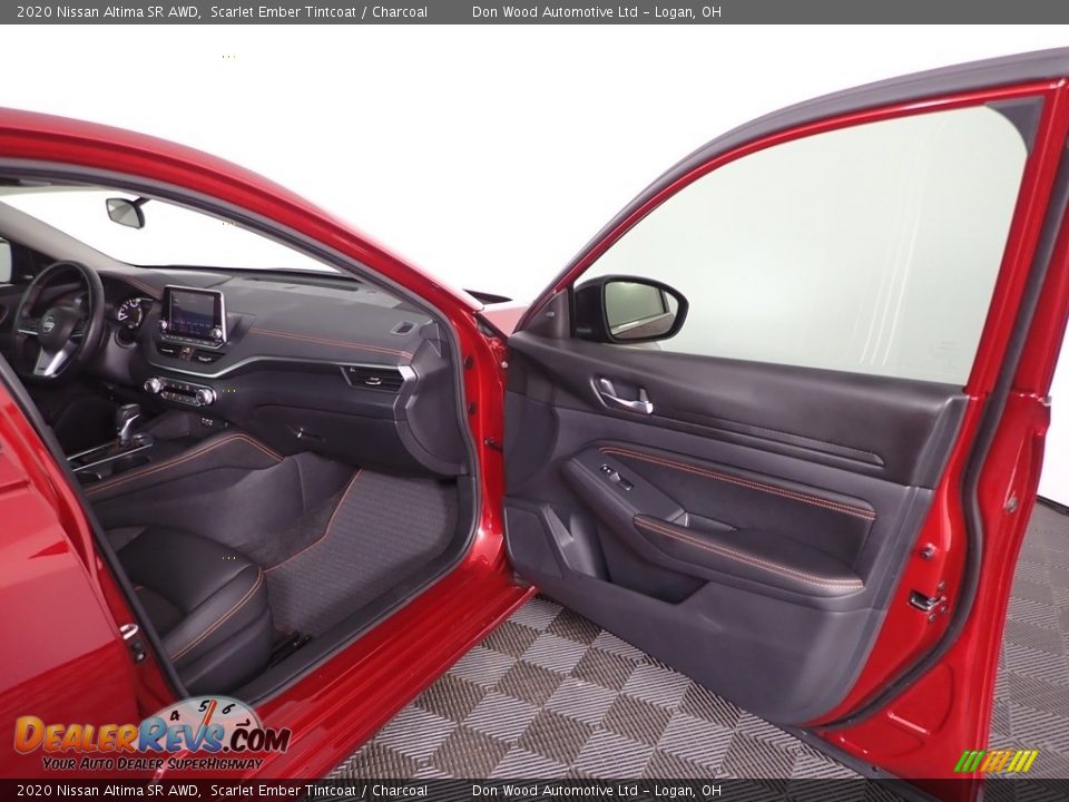 2020 Nissan Altima SR AWD Scarlet Ember Tintcoat / Charcoal Photo #28