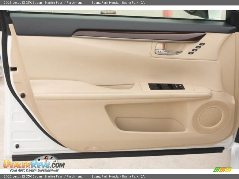 Door Panel of 2015 Lexus ES 350 Sedan Photo #30