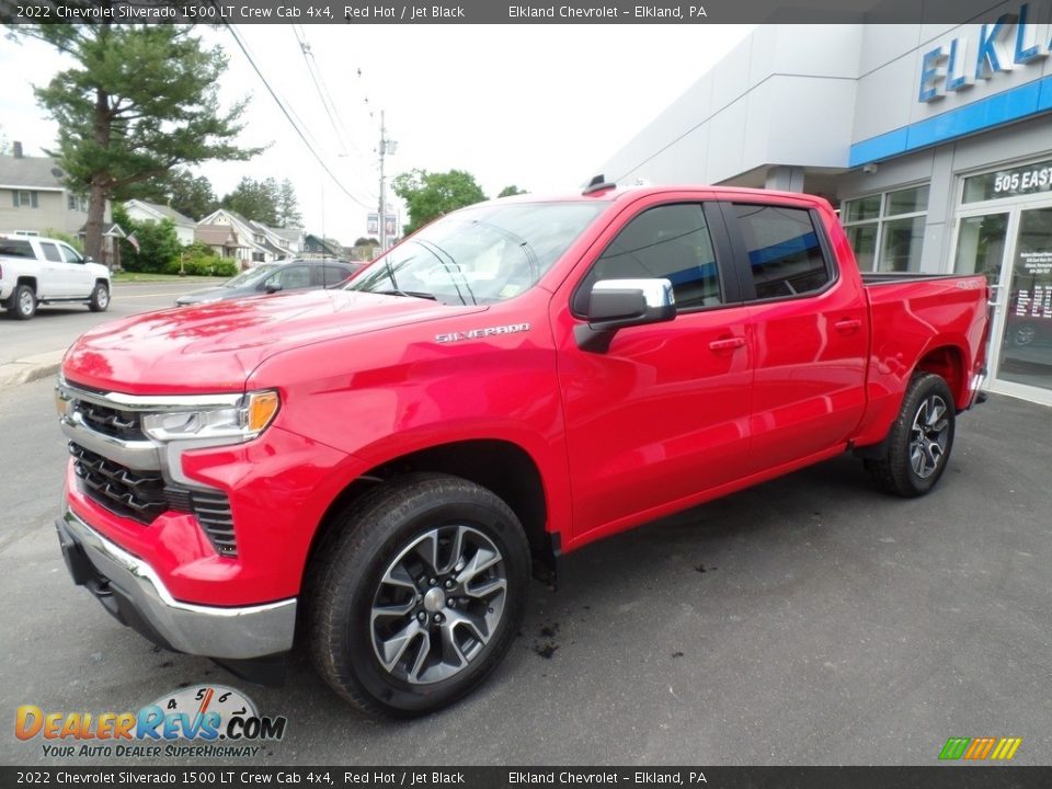 2022 Chevrolet Silverado 1500 LT Crew Cab 4x4 Red Hot / Jet Black Photo #1