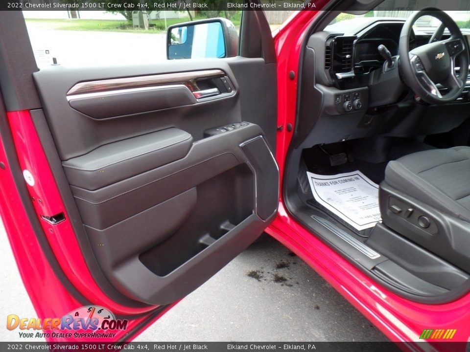 2022 Chevrolet Silverado 1500 LT Crew Cab 4x4 Red Hot / Jet Black Photo #15