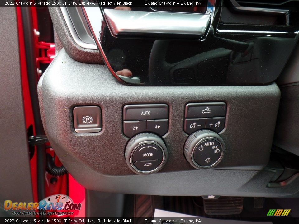 2022 Chevrolet Silverado 1500 LT Crew Cab 4x4 Red Hot / Jet Black Photo #25