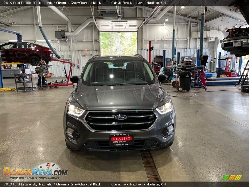 2019 Ford Escape SE Magnetic / Chromite Gray/Charcoal Black Photo #2
