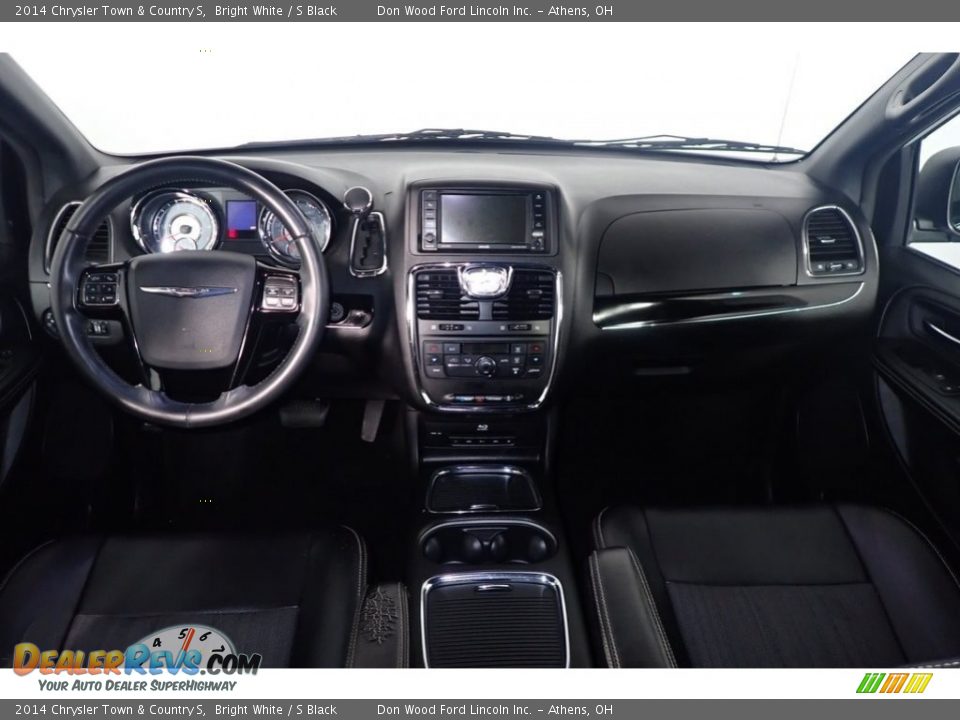 2014 Chrysler Town & Country S Bright White / S Black Photo #26