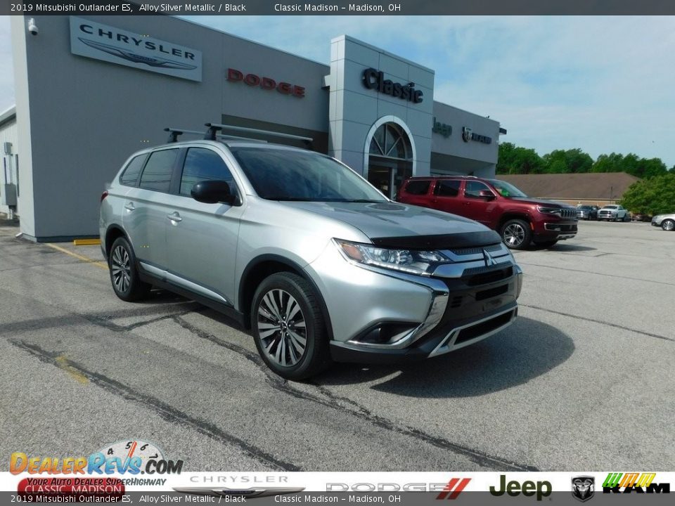 2019 Mitsubishi Outlander ES Alloy Silver Metallic / Black Photo #1