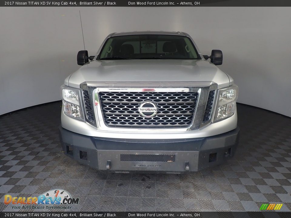 2017 Nissan TITAN XD SV King Cab 4x4 Brilliant Silver / Black Photo #4