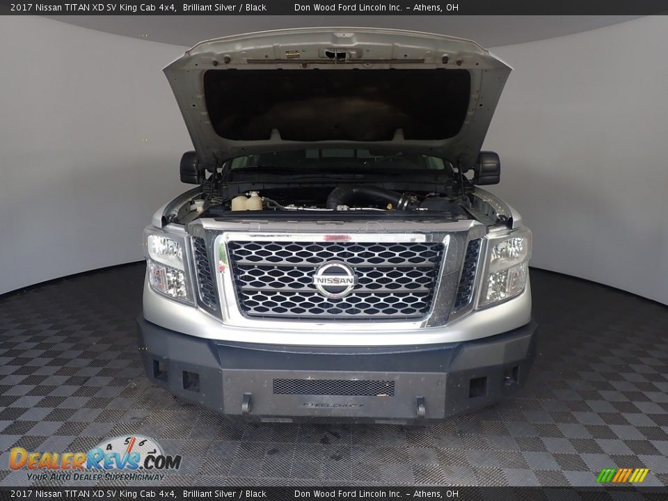 2017 Nissan TITAN XD SV King Cab 4x4 Brilliant Silver / Black Photo #5